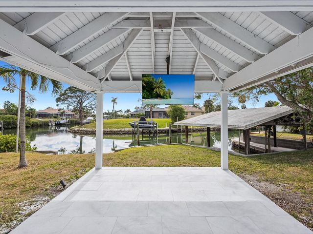 221 LYCHEE ROAD, Nokomis, FL 34275