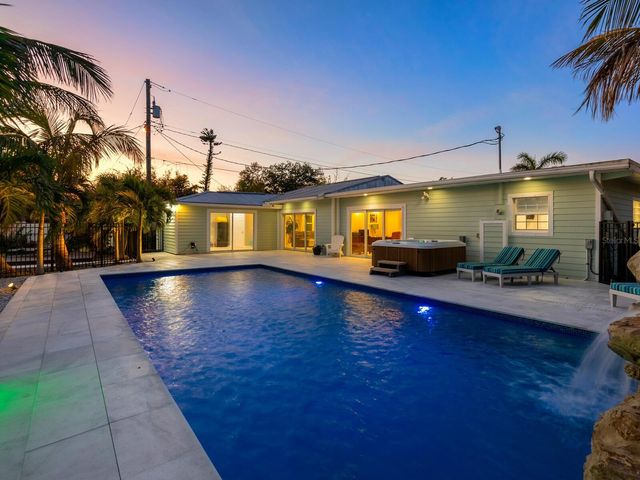 221 LYCHEE ROAD, Nokomis, FL 34275