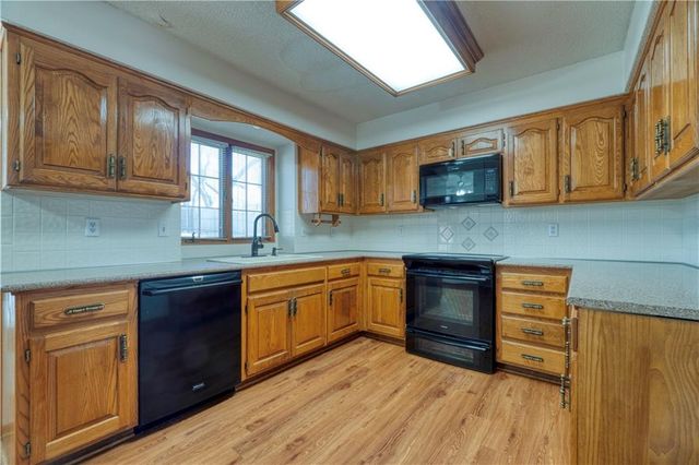 12201 Carter Street, Overland Park, KS 66213