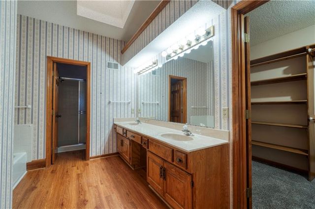 12201 Carter Street, Overland Park, KS 66213