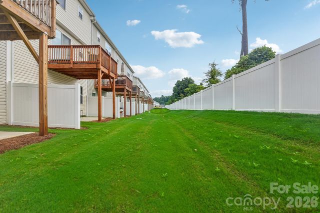 1134 Keydet Drive, Charlotte, NC 28216