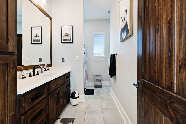 162 CR 42530, Paris, TX 75462