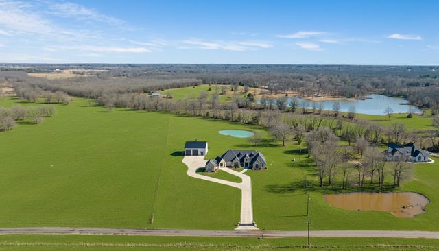 162 CR 42530, Paris, TX 75462