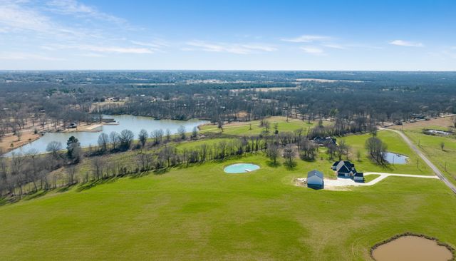 162 CR 42530, Paris, TX 75462