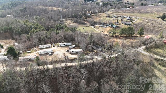 160 & 196 Dudley Drive, Flat Rock, NC 28731
