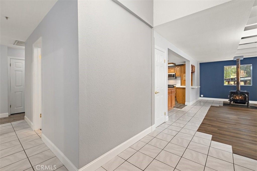 Image 9 of property listing at 21 Mt Baldy Road, Mt Baldy, CA 91759