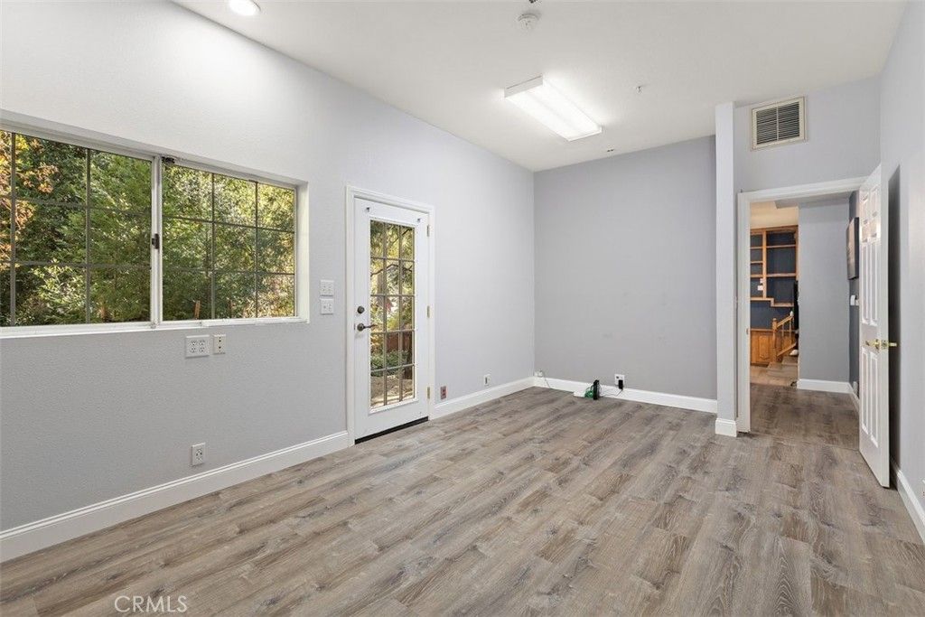 Image 22 of property listing at 21 Mt Baldy Road, Mt Baldy, CA 91759