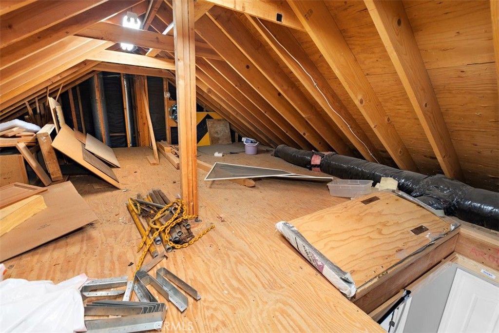 Image 39 of property listing at 21 Mt Baldy Road, Mt Baldy, CA 91759