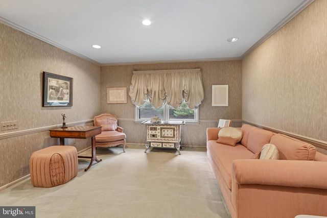 403 DOWNS DR, Cherry Hill, NJ 08003