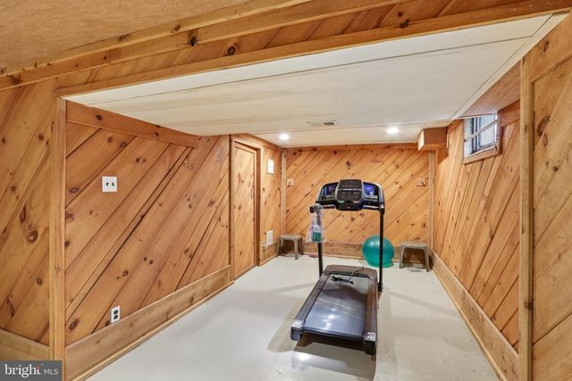 403 DOWNS DR, Cherry Hill, NJ 08003