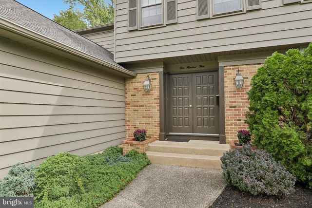 403 DOWNS DR, Cherry Hill, NJ 08003