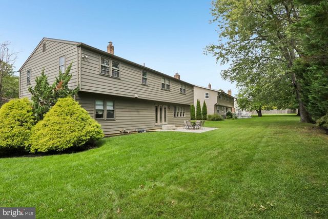 403 DOWNS DR, Cherry Hill, NJ 08003