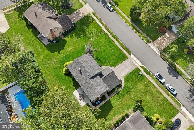 403 DOWNS DR, Cherry Hill, NJ 08003
