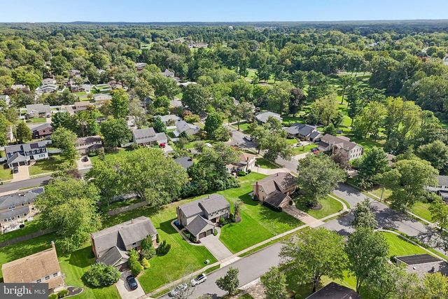 403 DOWNS DR, Cherry Hill, NJ 08003