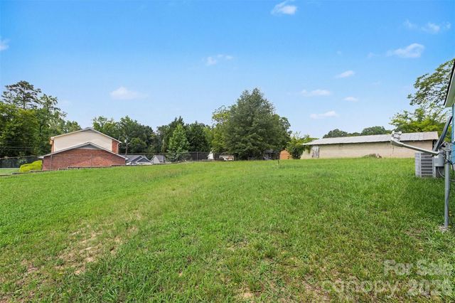 1102 Desoto Avenue, Kannapolis, NC 28083