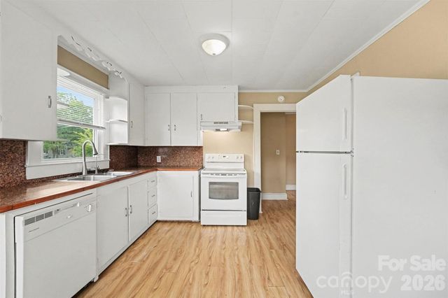 1102 Desoto Avenue, Kannapolis, NC 28083