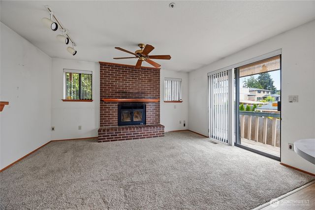 24036 23rd Avenue S, Des Moines, WA 98198