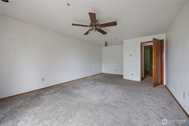 24036 23rd Avenue S, Des Moines, WA 98198