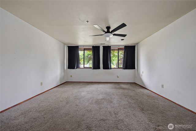 24036 23rd Avenue S, Des Moines, WA 98198