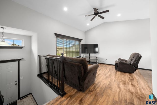 4700 S Wassom Ave, Sioux Falls, SD 57106