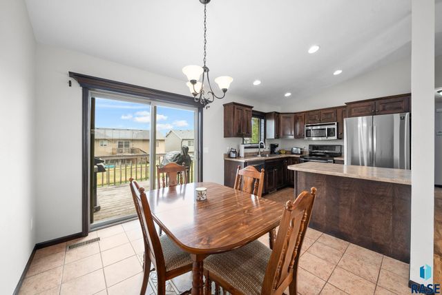 4700 S Wassom Ave, Sioux Falls, SD 57106