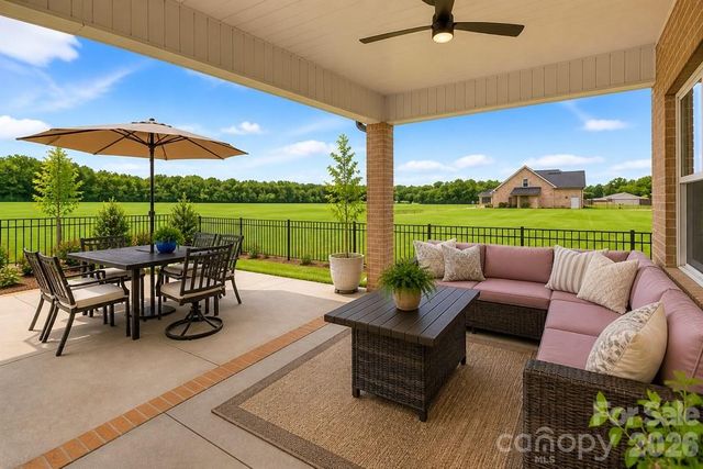 1005 Piper Meadows Drive, Waxhaw, NC 28173