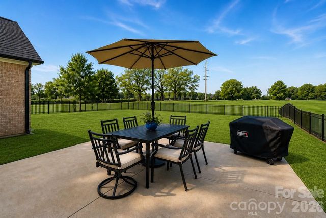 1005 Piper Meadows Drive, Waxhaw, NC 28173