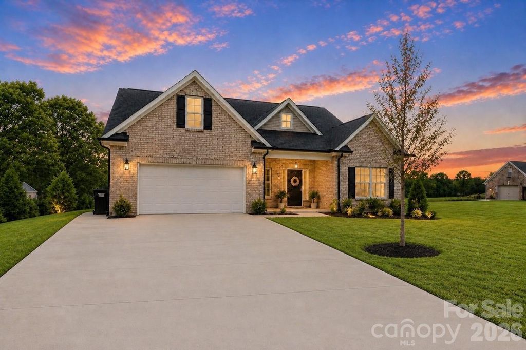 1005 Piper Meadows Drive, Waxhaw, NC 28173