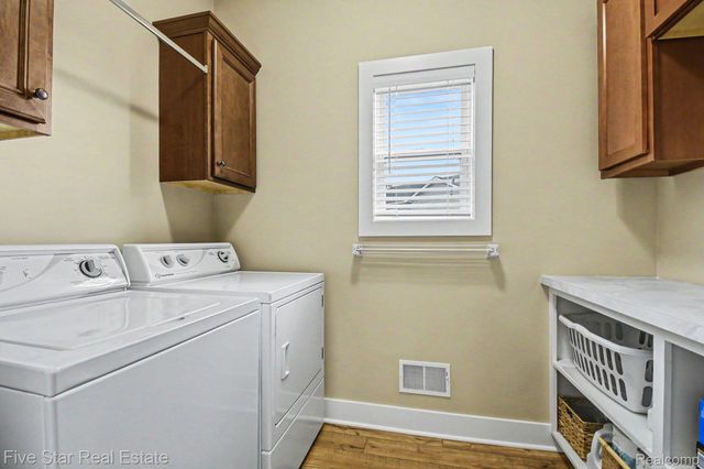 3245 Deep Rose Drive, Georgetown Charter Township, MI 49426
