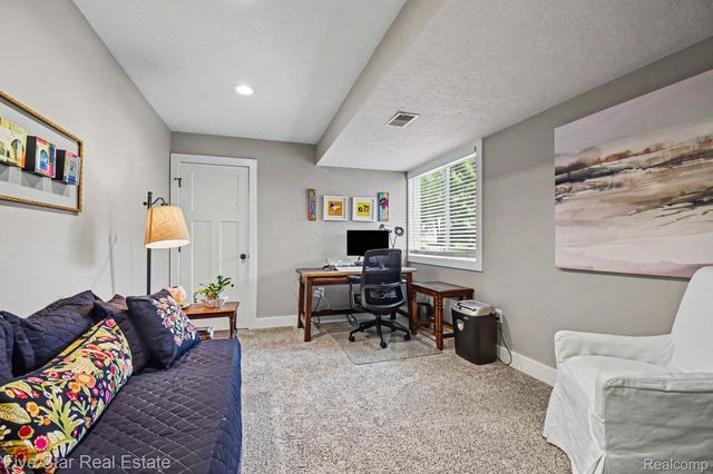 3245 Deep Rose Drive, Georgetown Charter Township, MI 49426