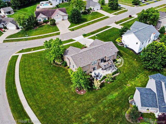 3245 Deep Rose Drive, Georgetown Charter Township, MI 49426