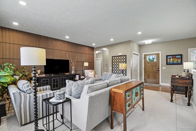 3245 Deep Rose Drive, Georgetown Charter Township, MI 49426