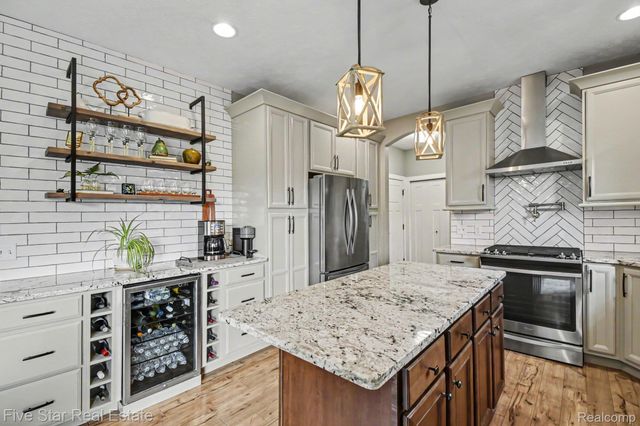 3245 Deep Rose Drive, Georgetown Charter Township, MI 49426