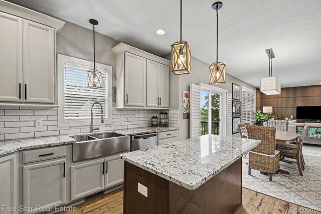 3245 Deep Rose Drive, Georgetown Charter Township, MI 49426