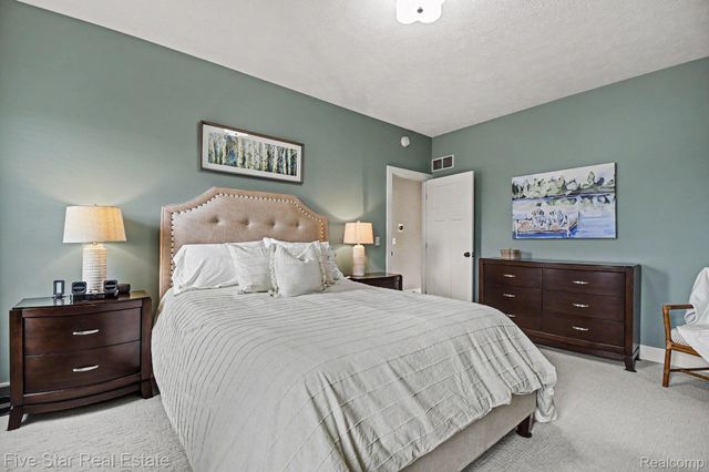 3245 Deep Rose Drive, Georgetown Charter Township, MI 49426
