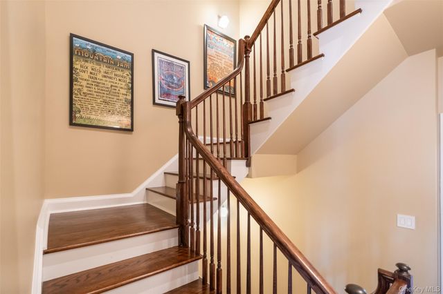 35 1st Street, Pelham, NY 10803