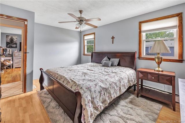 15 Albert Street, Milford, CT 06460