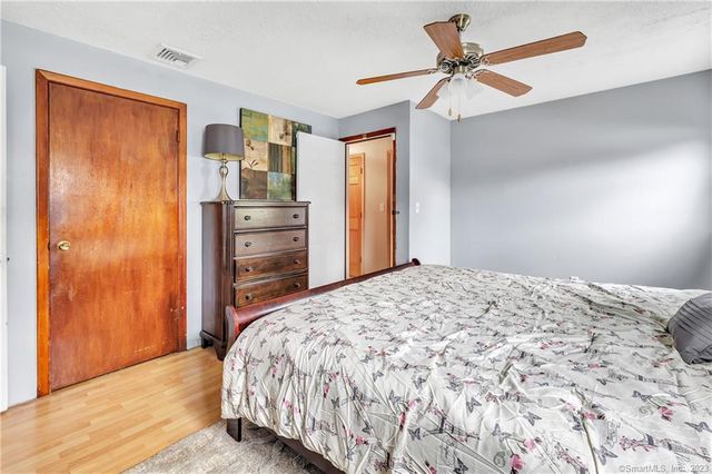 15 Albert Street, Milford, CT 06460