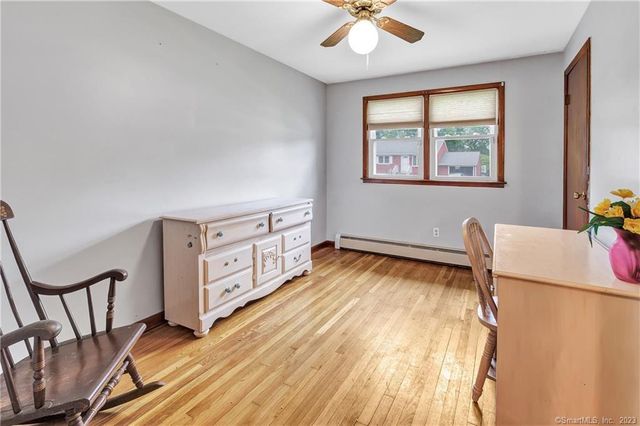 15 Albert Street, Milford, CT 06460