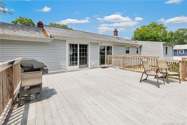 15 Albert Street, Milford, CT 06460