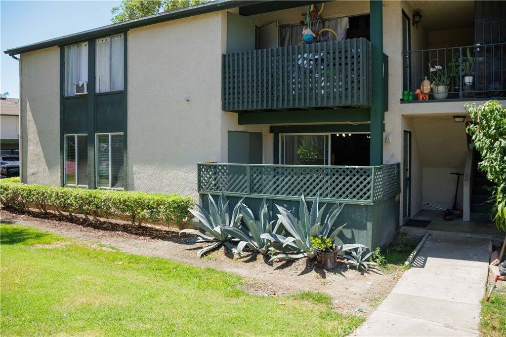 23266 Orange 1, Lake Forest, CA 92630 — exterior