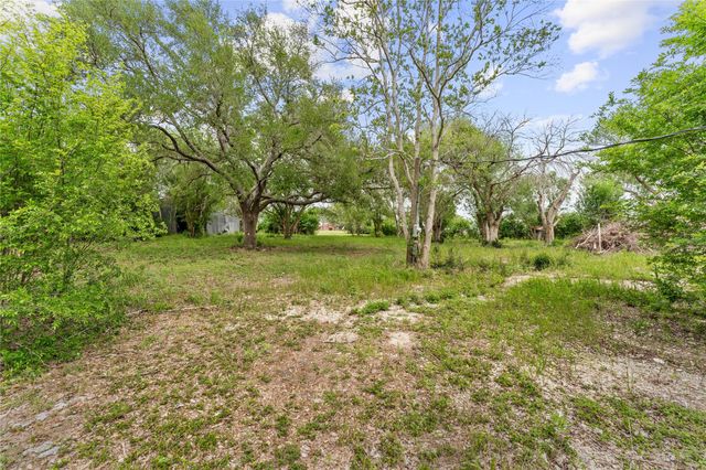 3325 Fm 360 Road, Rosenberg, TX 77471
