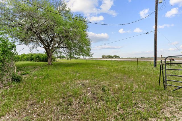 3325 Fm 360 Road, Rosenberg, TX 77471