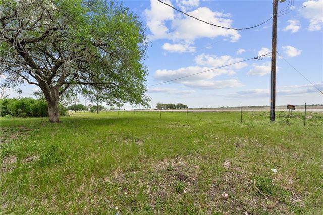 3325 Fm 360 Road, Rosenberg, TX 77471