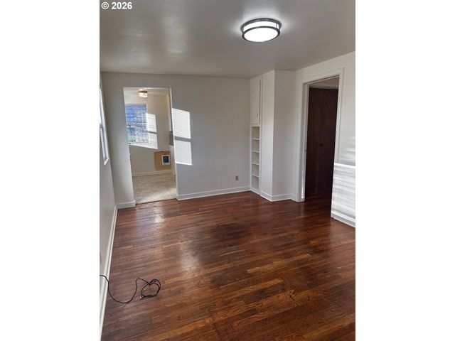 1197 W 11TH Ave, Eugene, OR 97402