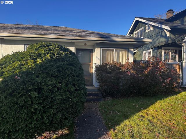1197 W 11TH Ave, Eugene, OR 97402