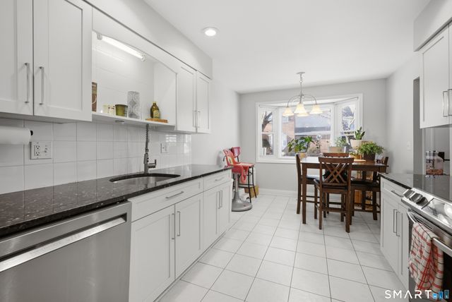 3977 Park Avenue 3977, Fairfield, CT 06825