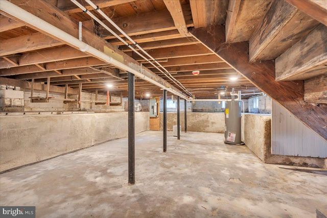 104 N WEST AVE, Minotola, NJ 08341