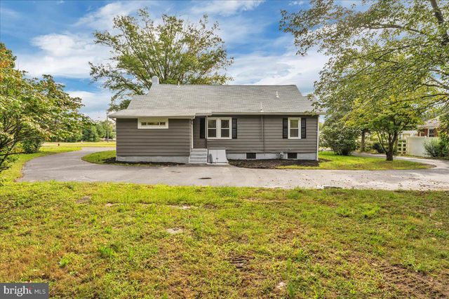 104 N WEST AVE, Minotola, NJ 08341