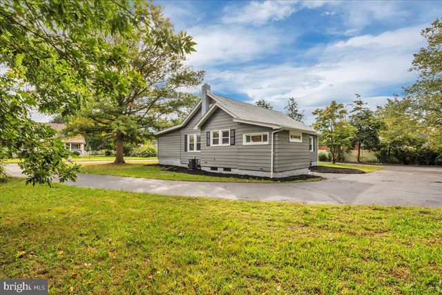 104 N WEST AVE, Minotola, NJ 08341